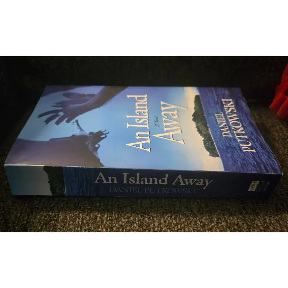 An Island Away: A Novel by Daniel Putkowski (Paperback, 2017) – Good Condition